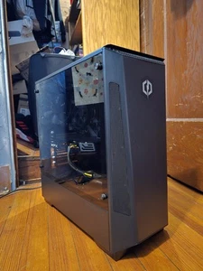 Basic Cyberpower Gaming PC (No Storage) - Picture 1 of 3
