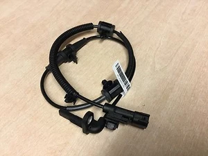 GENUINE SAAB 9-5 FRONT ABS AXLE SPEED SENSOR -FITS BOTH SIDES 23483145 - Picture 1 of 3