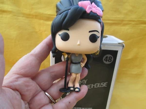 AMY WINEHOUSE POP! ROCKS SUPER STYLIZED VINYL FIGURES FIGURINE IN ORIGINAL BOX - Bild 1 von 6