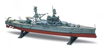 MONOGRAM 10302 1/426 USS Arizona Battleship - Immagine 1 di 2