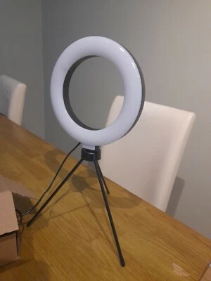 6 " Ring Light with stand - Image 1 of 4