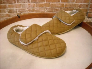 Deer Stags Slipperooz Rested Brown Quilted Slipper Shoes NEW - Picture 1 of 3