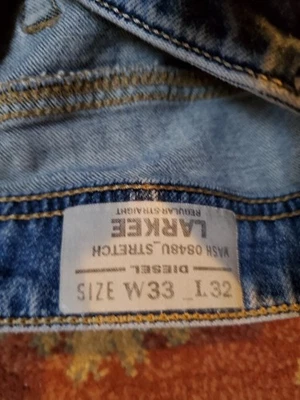 Deisel Larkee 34x32 para hombre Foto 1 de 4