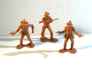 Marx Juego de tres Vaqueros 54mm en color a juego. - Imagen 1 de 1