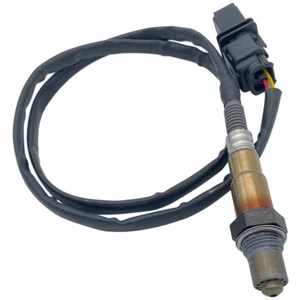 Nueva sonda lambda delantera Kat para Audi A4 A8 Q7 VW Amarok Golf VI Passat Touareg Skoda - Imagen 1 de 7