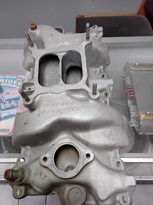 Small Block Chevrolet Aluminum Intake 1970 LT-1 397110 370/360HP FLAWLESS  - Image 1 of 4