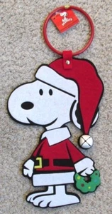 Peanuts Snoopy Weihnachten Filz Türhänger 3D Weihnachtsmann Anzug mit echter Jingle Bell Neu - Bild 1 von 1