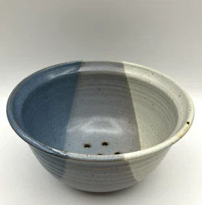 Art Studio POTTERY Colander Strainer 6 3/4" Bowl BLUE LAVENDER GLAZE Hand Thrown - Picture 1 of 11