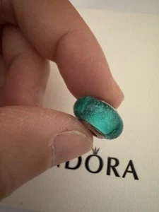 Pandora Green Murano Glass Charm with Gilters Inside Genuine Ale 925 - Picture 1 of 6