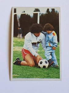 Diego Maradona Argentina Teaching a Kid #90 Cromo Esport very rare 1984 π - Picture 1 of 12