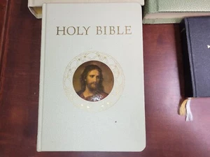Vintage Holy Bible ~ Catholic Action Edition ~ 1953 ~ In Box - Bild 1 von 5