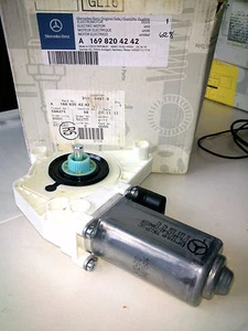 MERCEDES W169 A CLASS FRONT ELECTRIC WINDOW MOTOR RIGHT NEW GENUINE 1698204242 - Picture 1 of 1