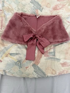 Pink faux fur shoulder cape one size new without tag - Picture 1 of 4