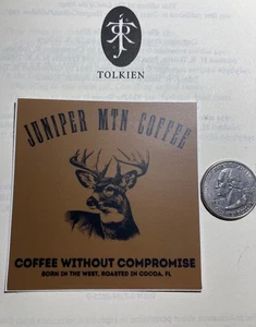 Juniper Mountain Coffee Co. PEGATINA/CALCOMANÍA PARA VESTUARIO PORTÁTIL OFICINA COCHE - Imagen 1 de 1