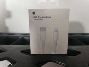 Apple 1m USB Type-C to Lightnin Cable Charging Cord New Original Box bundle of 3 - Picture 1 of 4