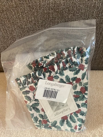 Longaberger Traditional Holly Medium Vegetable/Large Sleigh Basket Liner #251017 Cover