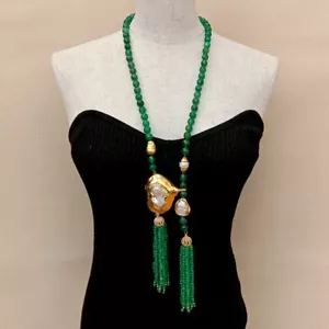 Collana lunga fatta a mano con agata verde coltivata grande perle keshi bianche nappa 105 cm - Foto 1 di 10