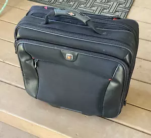 Wenger Patriot Swiss Gear Rolling Travel Carry On Bag Wheeled Laptop Brief Case - Picture 1 of 10
