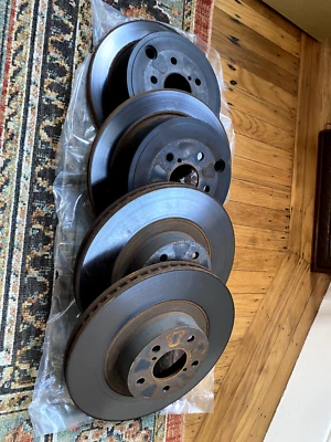 Rotores de freno delanteros y traseros OEM Subaru Impreza WRX 2008-2014 Foto 1 de 4