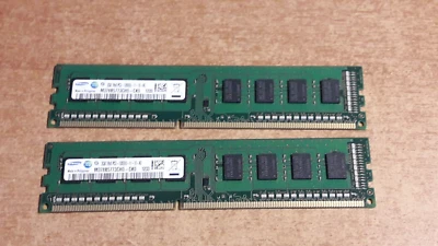 KIT SAMSUNG 4 GB RAM DDR3 (2 x 2GB) - 2GB 1Rx8 PC3-12800U - M378B5773CH0 - CK0 - Immagine 1 di 4