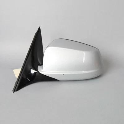 Espejo retrovisor puerta izquierda BMW 528i 535i 550i 2011-2012 51167283623 OEM usado Foto 1 de 4