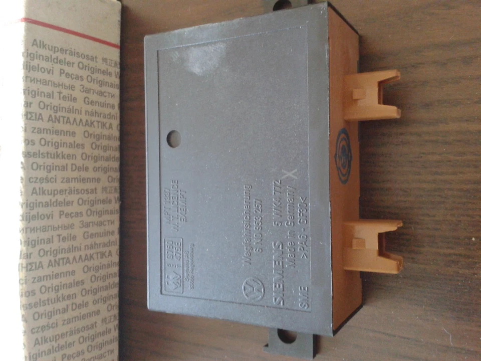 6n0953257 VW POLO Immobiliser unità di controllo 6N0 953 257 NUOVO ORIGINALE - Immagine 1 di 1