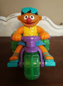 Vintage Sesame Street Ernies Splashing Fun Trike Rubber Ducky Water Toy 2001 - Picture 1 of 3