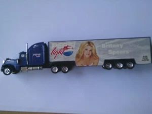 Pepsi Cola light Truck US Freightliner SZ 1:87 Britney Spears - Bild 1 von 3