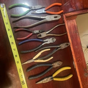 Lotto 10 Pinze USA Inghilterra Senza Marca LEGGI Usate Povere Elettricista Varie 🔧 - Foto 1 di 11