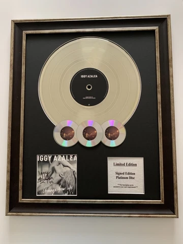SIGNED/AUTOGRAPHED IGGY AZALEA - CHANGE YOUR LIFE CD FRAMED PLATINUM DISC/DISK Cover