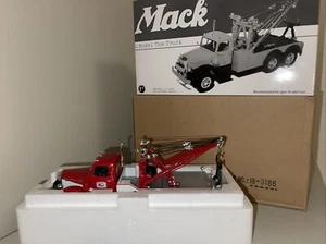 First Gear Mack L-Model Tow Truck Wrecker Ernst Holmes Towing Maßstab 1:34 19-3186 - Bild 1 von 6