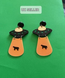 Ufo Alien Cow Dangle Drop Acrylic Earrings - Picture 1 of 2