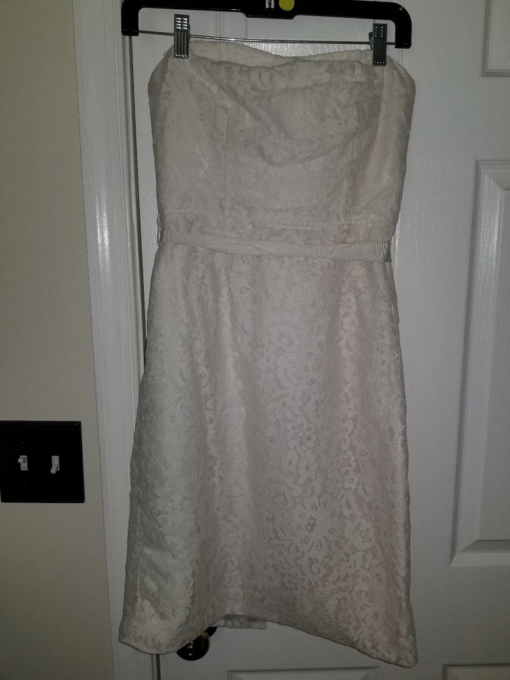 Vestido de novia corto marfil de encaje Laura de la colección J.Crew 2 67165 Foto 1 de 1