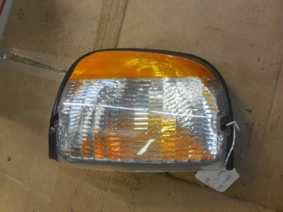 Luz de señalización de esquina izquierda para furgoneta Ford E-150 1992-2002 Foto 1 de 2