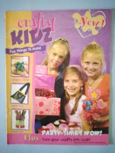 CRAFTY KIDZ - Loads of fun things to make - THREADS & CRAFTS Magazine Supplement - Bild 1 von 14