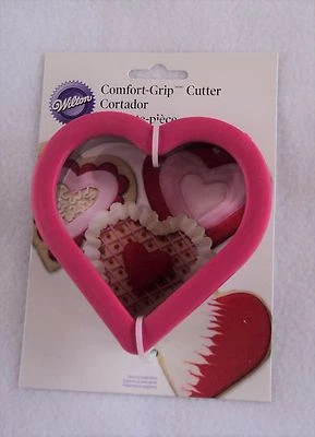 Wilton 4" Comfort Grip & Metal Cookie Cutter Large Heart Valentine's Day NEW - Image 1 of 3