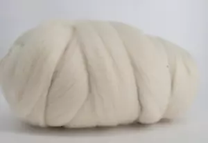 Shep's 1 Pfund Wolle Roving natur (creme) weiß - Wollspinnerei - butterweich - Bild 1 von 8