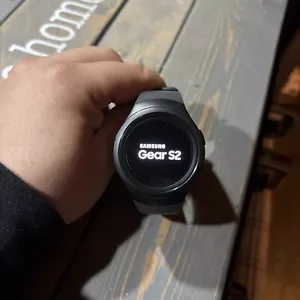 Samsung Gear S2 SM-R730V Verizon Smartwatch and Charging Base- Dark Gray - Picture 1 of 4