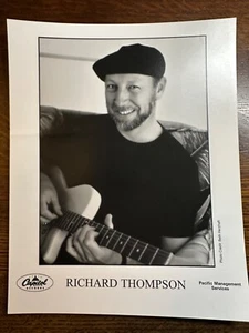 Richard Thompson publicity photo - Picture 1 of 1