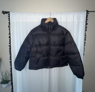 NWT AMERICAN EAGLE AE PUFFER JACKET WOMEN'S SMALL GRAY BLACK OVERSIZED FIT WAIST - Image 1 of 4