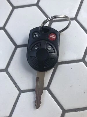 Chaveiro Ford OEM 2011 Expedition entrada sem chave fábrica - Imagem 1 de 2