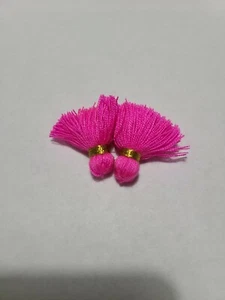 Pink Tassels with gold thread 2pcs 1 inch jewelry making craft supplies - Picture 1 of 1