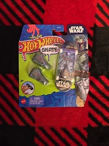 New Hot Wheels Skate STAR WARS BOBA FETT Fingerboard/Shoes Screen Legends 1/8 - Picture 1 of 2
