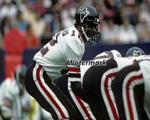 USFL 1984 Oklahoma Outlaws QB Doug Williams Spiel Action Farbe 8 x 10 Foto Bild - Bild 1 von 1