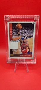 1993-94 Scottie Pippen Jersey Fusion Upper Deck #310 Warm-up Pants Swatch - Bild 1 von 2
