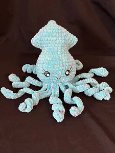 Calamari all'uncinetto fatti a mano amigurumi morbido peluche animale giocattolo o regalo coccole colorate - Foto 1 di 4