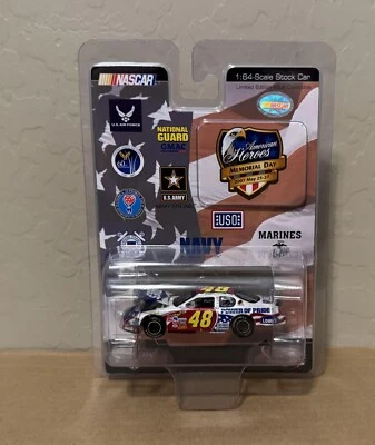 2007 Jimmie Johnson USO Pride American Heroes Patriotic Memorial Day 1:64 HO автомобиль - Изображение 1 из 2