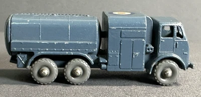 Matchbox Moko Lesney 73a RAF Pressure Refuelling Vehicle Code 3 VGC [65] - Image 1 of 4