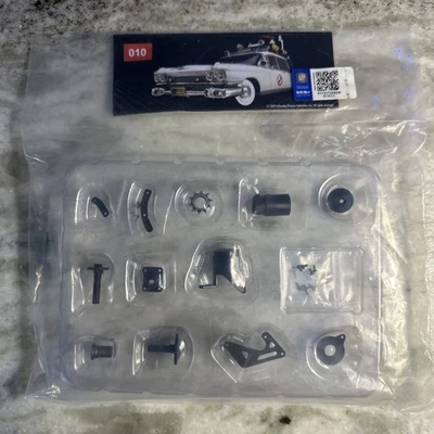 Stage 10 010 ECTO-1 Eaglemoss Build The Ghostbusters Detailed 1:8 Scale Replica - Image 1 of 4