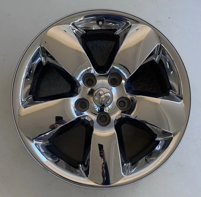 RAM Dodge Chrome Clad 2013-2018 1500 Pickup OEM Wheel 20” Rim Factory Stock 2495 - Imagem 1 de 4